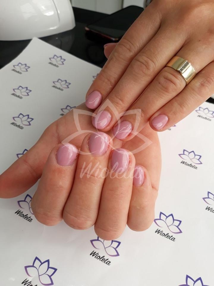 Przygotowanie paznokci do hybrydy