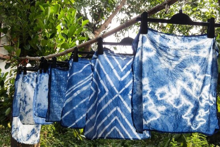 Farbować ubrania bez gotowania? Oto sprawdzone sposoby!