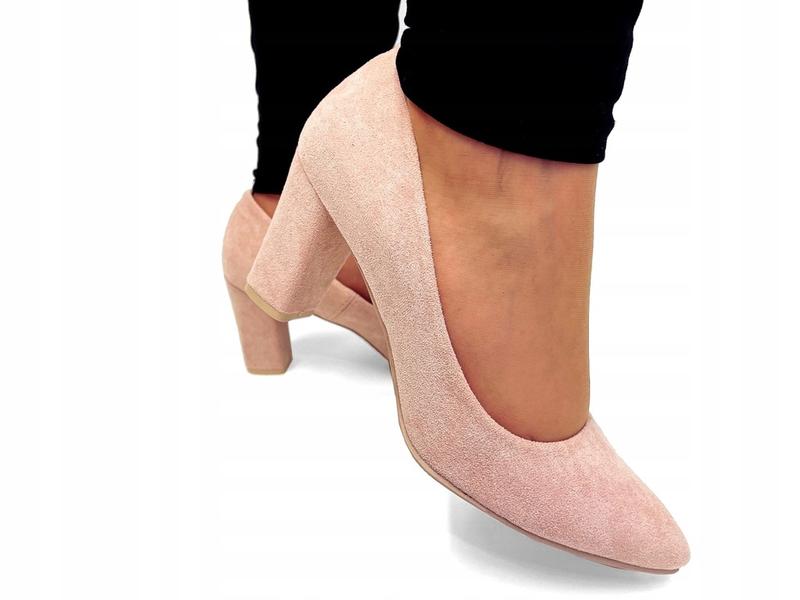 Stylowe połączenia: Jakie buty pasują do brudnego różu?