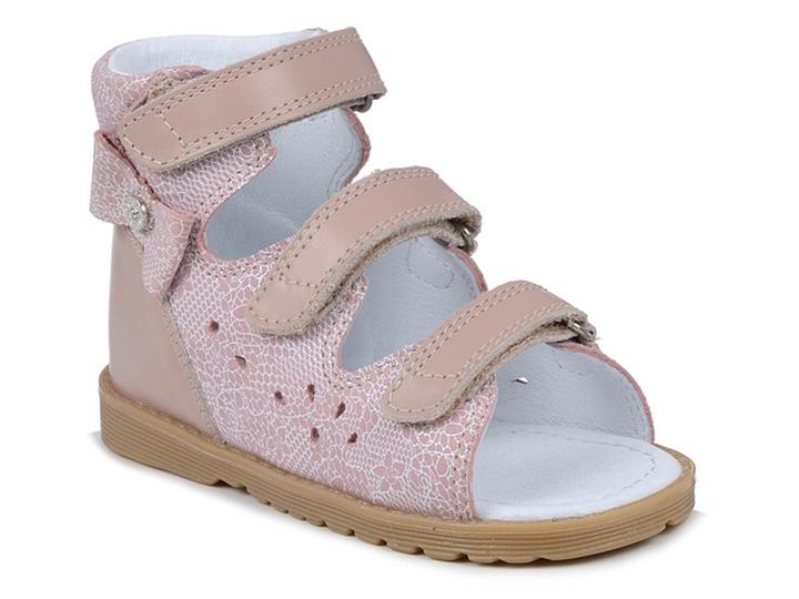 Dobór butów dziecięcych