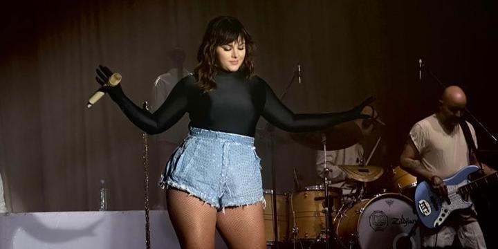 Ewa Farna ciałopozytywność i pewność siebie