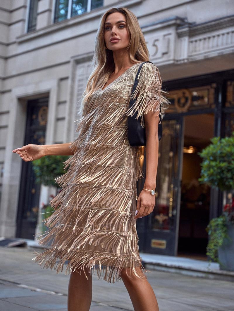 Wybór tkanin na sukienkę sylwestrową