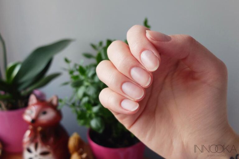 Czy hybrydy rzeczywiście niszczą paznokcie? Odpowiadamy na Twoje pytania!
