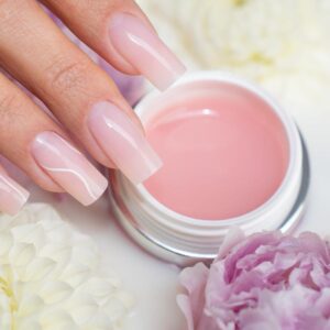 Czy żel do paznokci może być niebezpieczny dla zdrowia? Sprawdź, co warto wiedzieć!