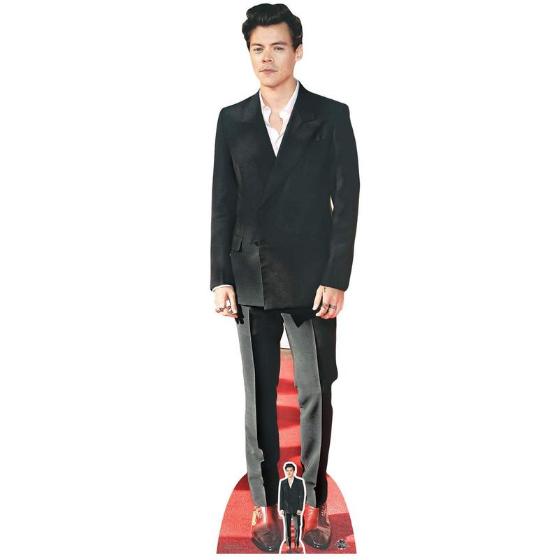 Jaki rozmiar buta nosi Harry Styles? Odkryj sekrety jego stylu!