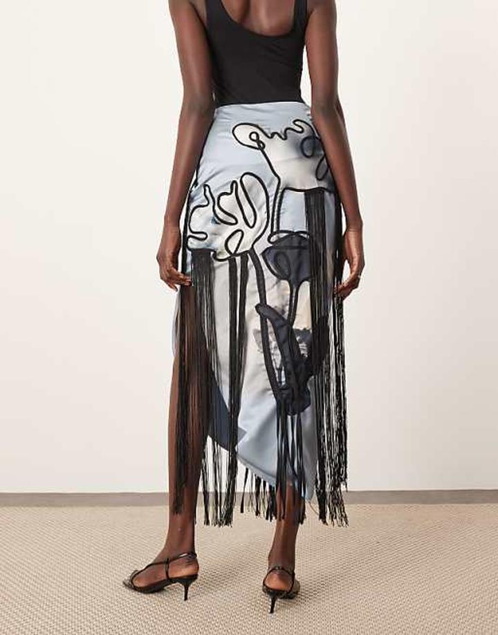 Jakie buty do asymetrycznej spódnicy