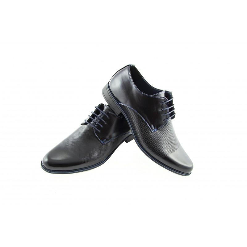 Stylizacje casual i eleganckie