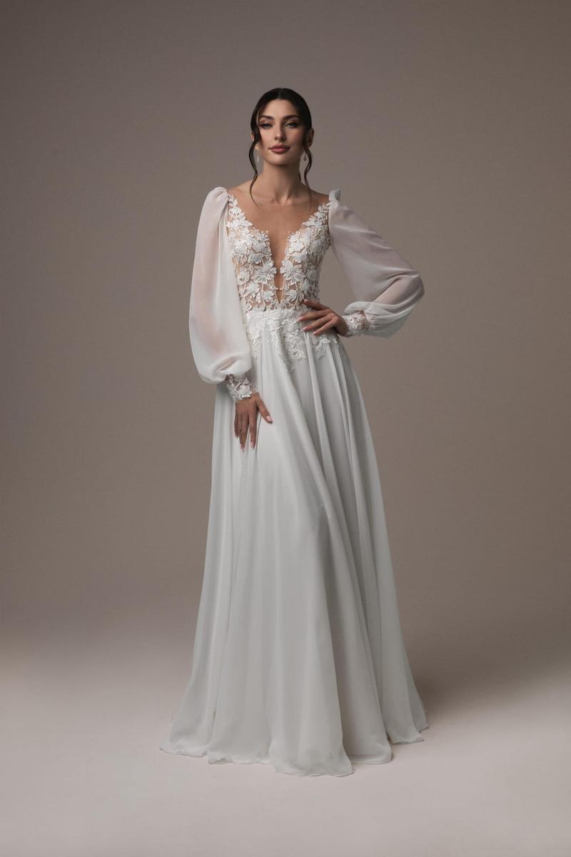 Suknia ślubna z trenem