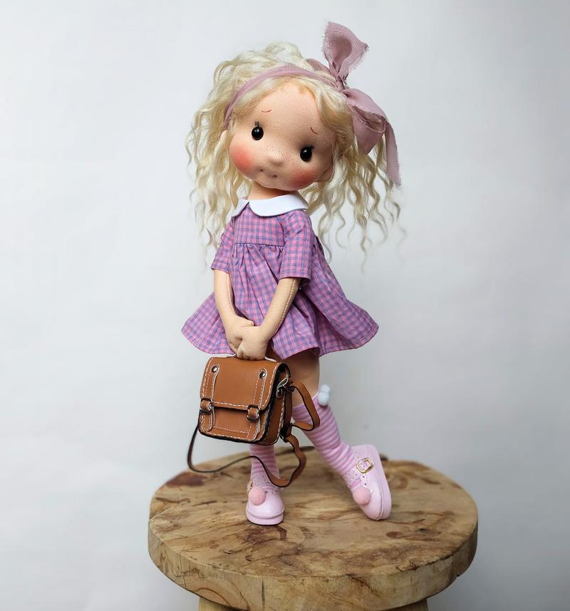 Wykrój lalki i materiały