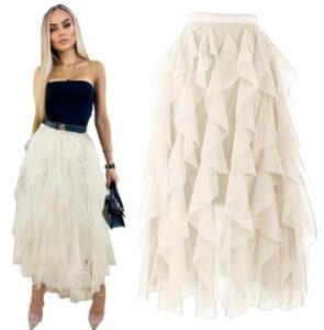 Odkryj styl: jak nosić spódnicę tiulową w codziennych stylizacjach