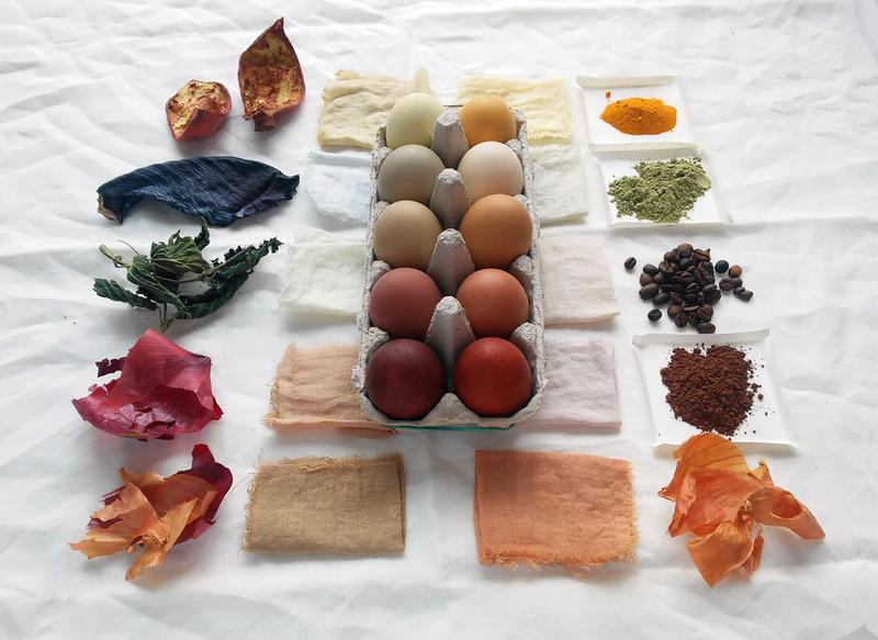 Farbowanie jajek lakierem do paznokci