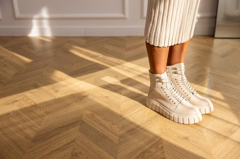Stylowe połączenia: jakie buty do sukienki na wiosnę wybrać?