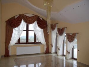 Twój dom w nowym blasku – jak uszyć fantazyjne firany, które zachwycą każdego